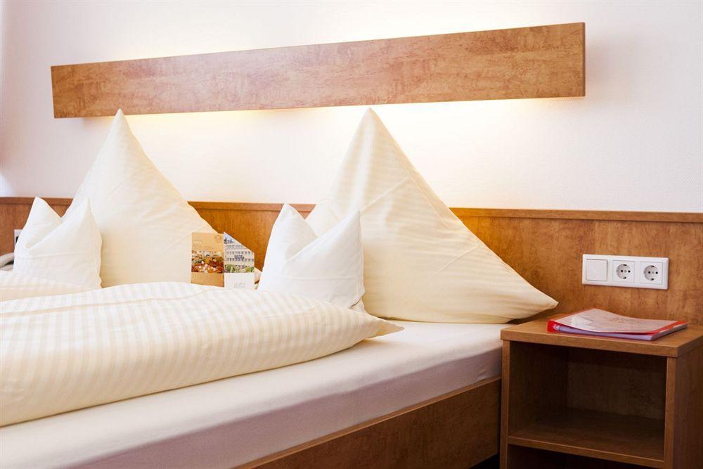 Am Duesseldorfer Platz Hotel